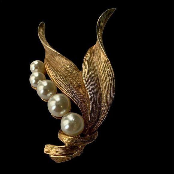 Vintage Faux Pearl Corn Brooch - Picture 1 of 11